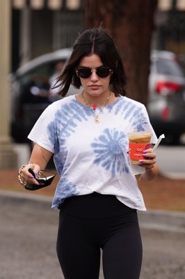 grabbingadrinkatalfredoscoffee_030.jpg