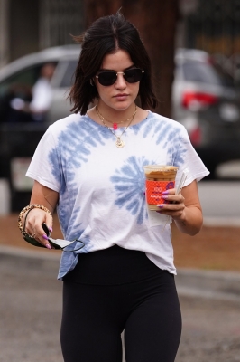 grabbingadrinkatalfredoscoffee_032.jpg