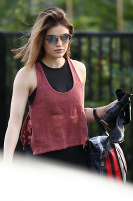 HQ
