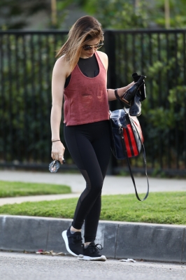 HQ
