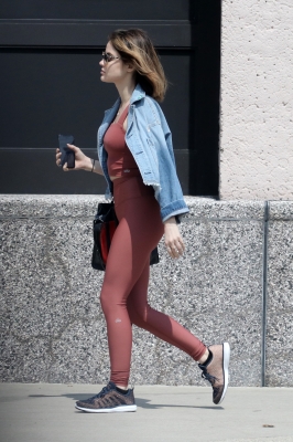 HQ

