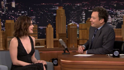 jimmyfallon150116caps_284729.png