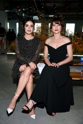 HQ
