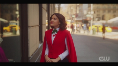 katy_keene_s01e01_1080p_web_h264-xlf_0108.jpg