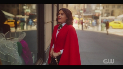katy_keene_s01e01_1080p_web_h264-xlf_0109.jpg