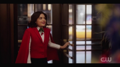 katy_keene_s01e01_1080p_web_h264-xlf_0115.jpg