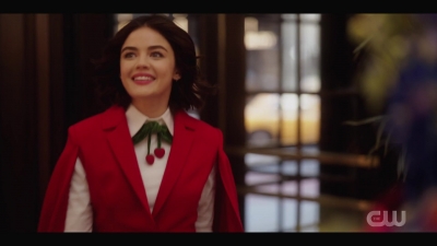 katy_keene_s01e01_1080p_web_h264-xlf_0116.jpg