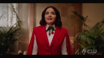 katy_keene_s01e01_1080p_web_h264-xlf_0120.jpg