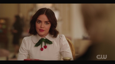 katy_keene_s01e01_1080p_web_h264-xlf_0345.jpg