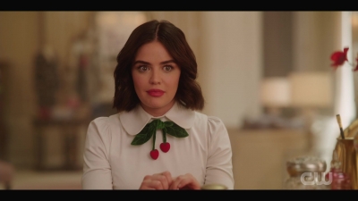 katy_keene_s01e01_1080p_web_h264-xlf_0359.jpg