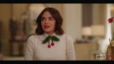 katy_keene_s01e01_1080p_web_h264-xlf_0377.jpg