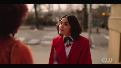 katy_keene_s01e01_1080p_web_h264-xlf_0405.jpg