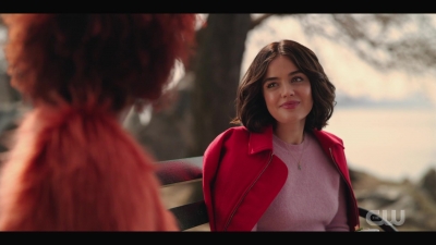 katy_keene_s01e01_1080p_web_h264-xlf_0502.jpg