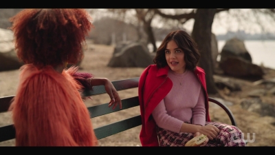 katy_keene_s01e01_1080p_web_h264-xlf_0518.jpg