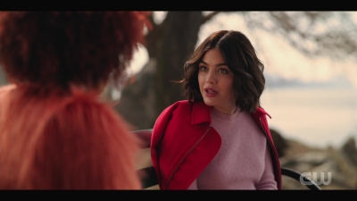 katy_keene_s01e01_1080p_web_h264-xlf_0524.jpg