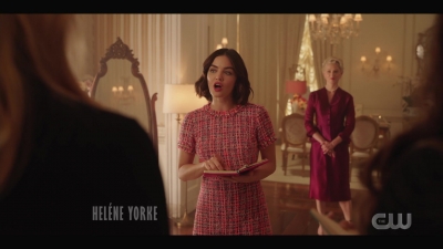 katy_keene_s01e01_1080p_web_h264-xlf_0769.jpg