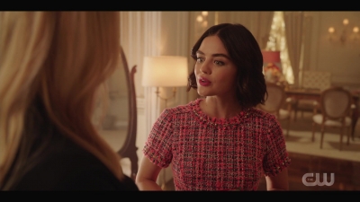 katy_keene_s01e01_1080p_web_h264-xlf_0804.jpg