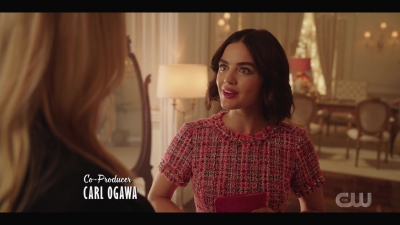 katy_keene_s01e01_1080p_web_h264-xlf_0806.jpg