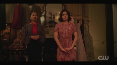 katy_keene_s01e01_1080p_web_h264-xlf_1064.jpg