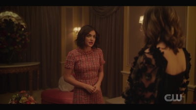 katy_keene_s01e01_1080p_web_h264-xlf_1131.jpg
