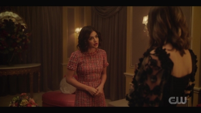 katy_keene_s01e01_1080p_web_h264-xlf_1132.jpg
