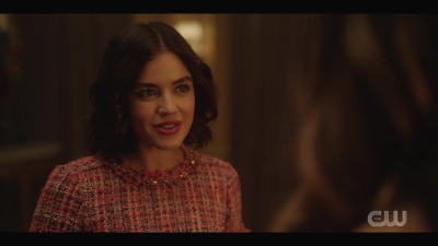 katy_keene_s01e01_1080p_web_h264-xlf_1150.jpg