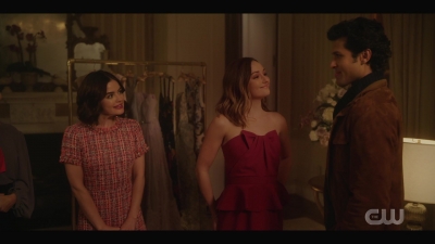 katy_keene_s01e01_1080p_web_h264-xlf_1169.jpg