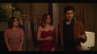 katy_keene_s01e01_1080p_web_h264-xlf_1173.jpg