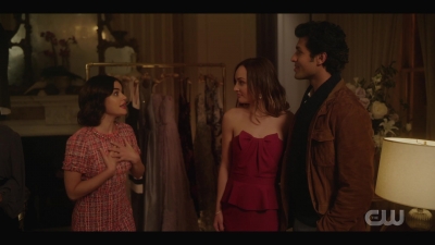 katy_keene_s01e01_1080p_web_h264-xlf_1189.jpg