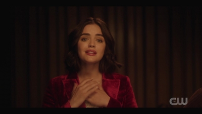 katy_keene_s01e01_1080p_web_h264-xlf_1343.jpg