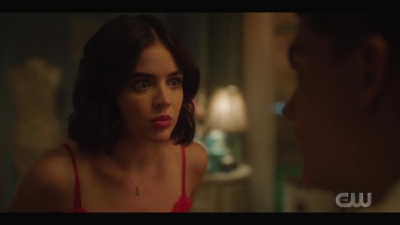 katy_keene_s01e01_1080p_web_h264-xlf_1499.jpg