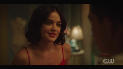 katy_keene_s01e01_1080p_web_h264-xlf_1517.jpg