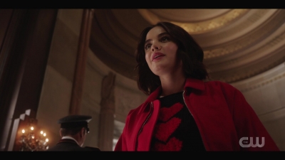 katy_keene_s01e01_1080p_web_h264-xlf_1564.jpg