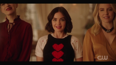 katy_keene_s01e01_1080p_web_h264-xlf_1586.jpg