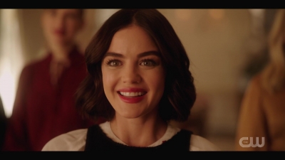 katy_keene_s01e01_1080p_web_h264-xlf_1597.jpg
