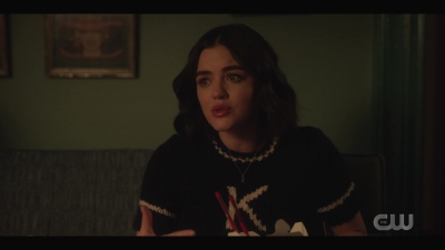 katy_keene_s01e01_1080p_web_h264-xlf_1793.jpg