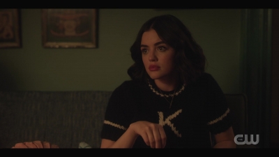 katy_keene_s01e01_1080p_web_h264-xlf_1805.jpg