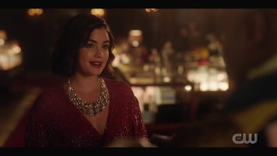katy_keene_s01e01_1080p_web_h264-xlf_2169.jpg