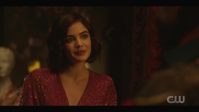 katy_keene_s01e01_1080p_web_h264-xlf_2211.jpg