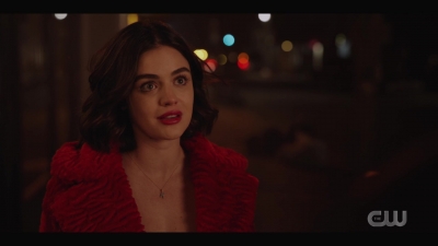 katy_keene_s01e01_1080p_web_h264-xlf_2452.jpg