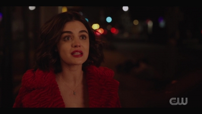 katy_keene_s01e01_1080p_web_h264-xlf_2454.jpg