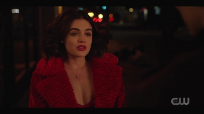 katy_keene_s01e01_1080p_web_h264-xlf_2468.jpg