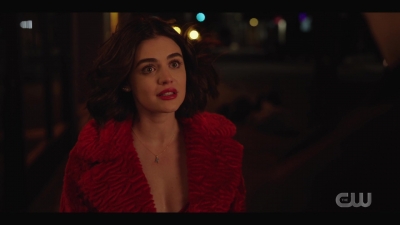 katy_keene_s01e01_1080p_web_h264-xlf_2478.jpg