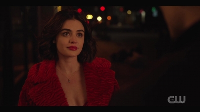 katy_keene_s01e01_1080p_web_h264-xlf_2491.jpg