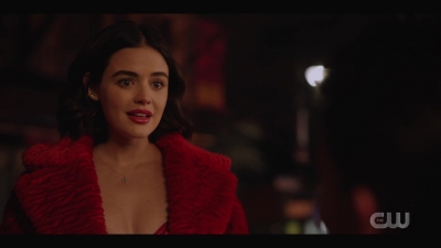 katy_keene_s01e01_1080p_web_h264-xlf_2513.jpg