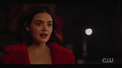katy_keene_s01e01_1080p_web_h264-xlf_2515.jpg