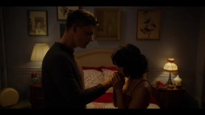 katy_keene_s01e02_1080p_web_h264-memento_0204.jpg