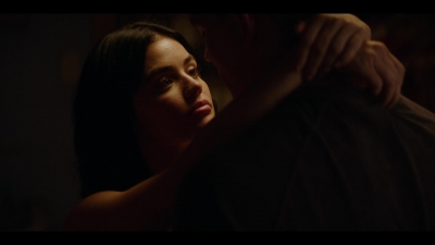 katy_keene_s01e02_1080p_web_h264-memento_0232.jpg