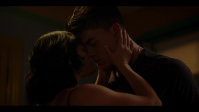 katy_keene_s01e02_1080p_web_h264-memento_0240.jpg