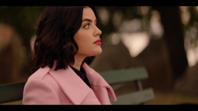 katy_keene_s01e02_1080p_web_h264-memento_0284.jpg
